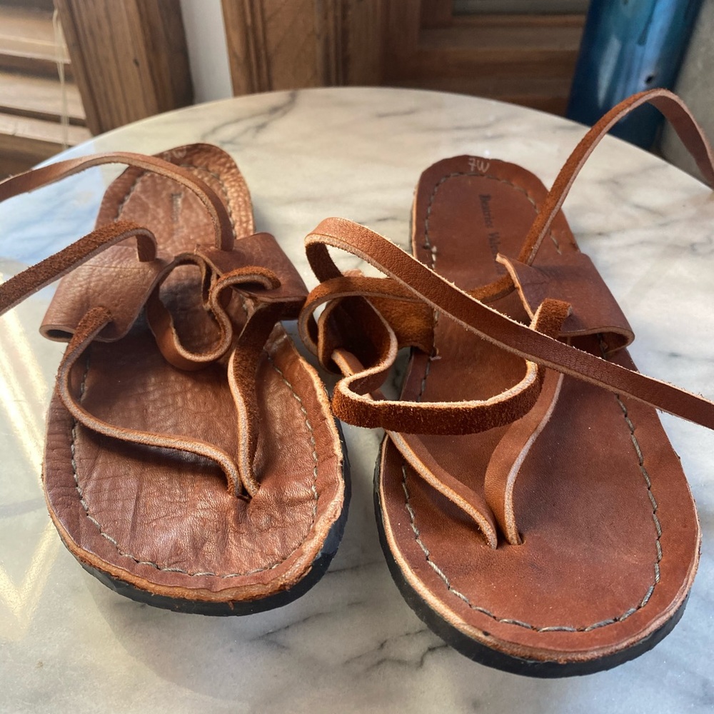 Early Beatrice Valenzuela Brown Gladiator Sandals - Picture 9 of 9